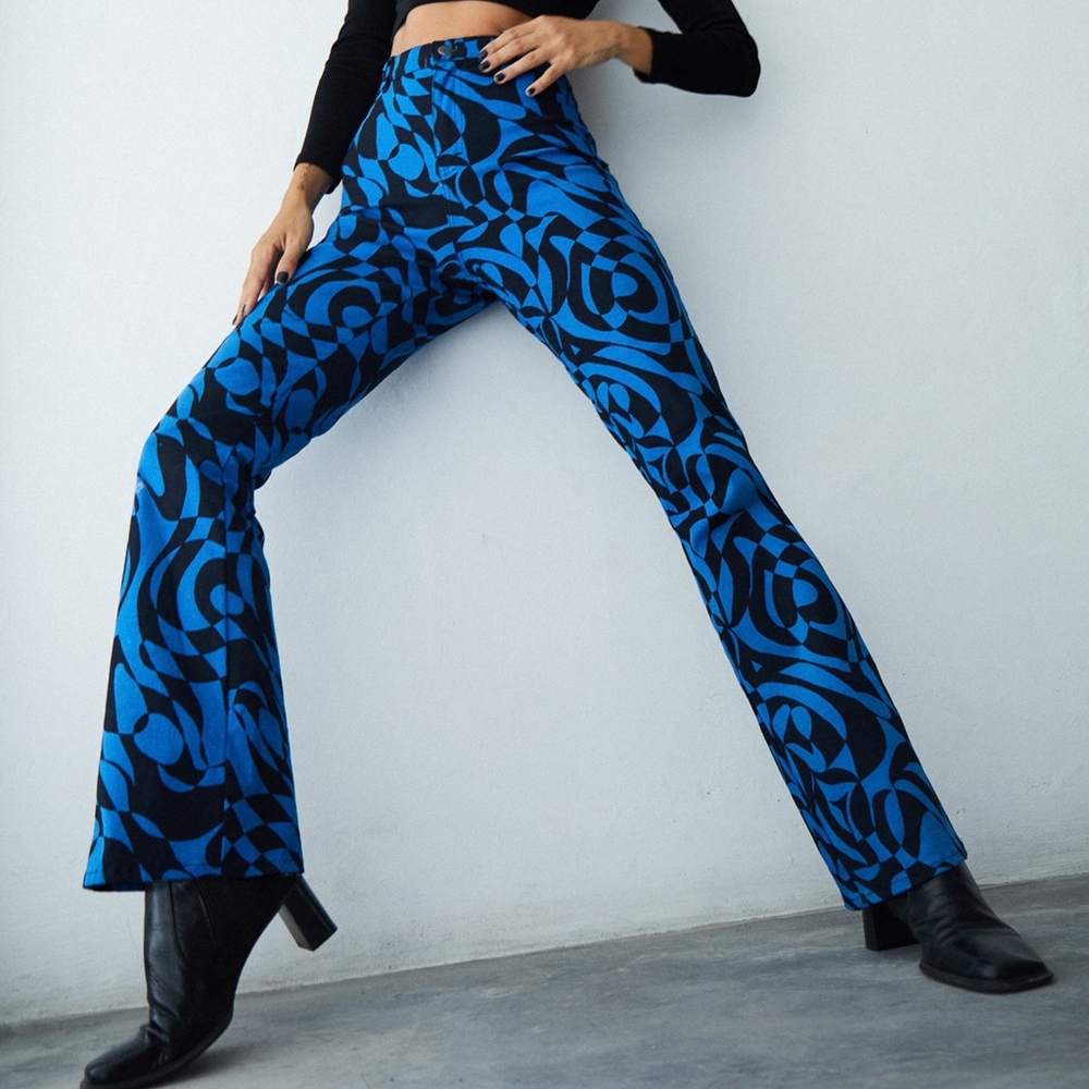 MOTEL ROCKS Zoven Trouser in Irregular Optic Blue Size S